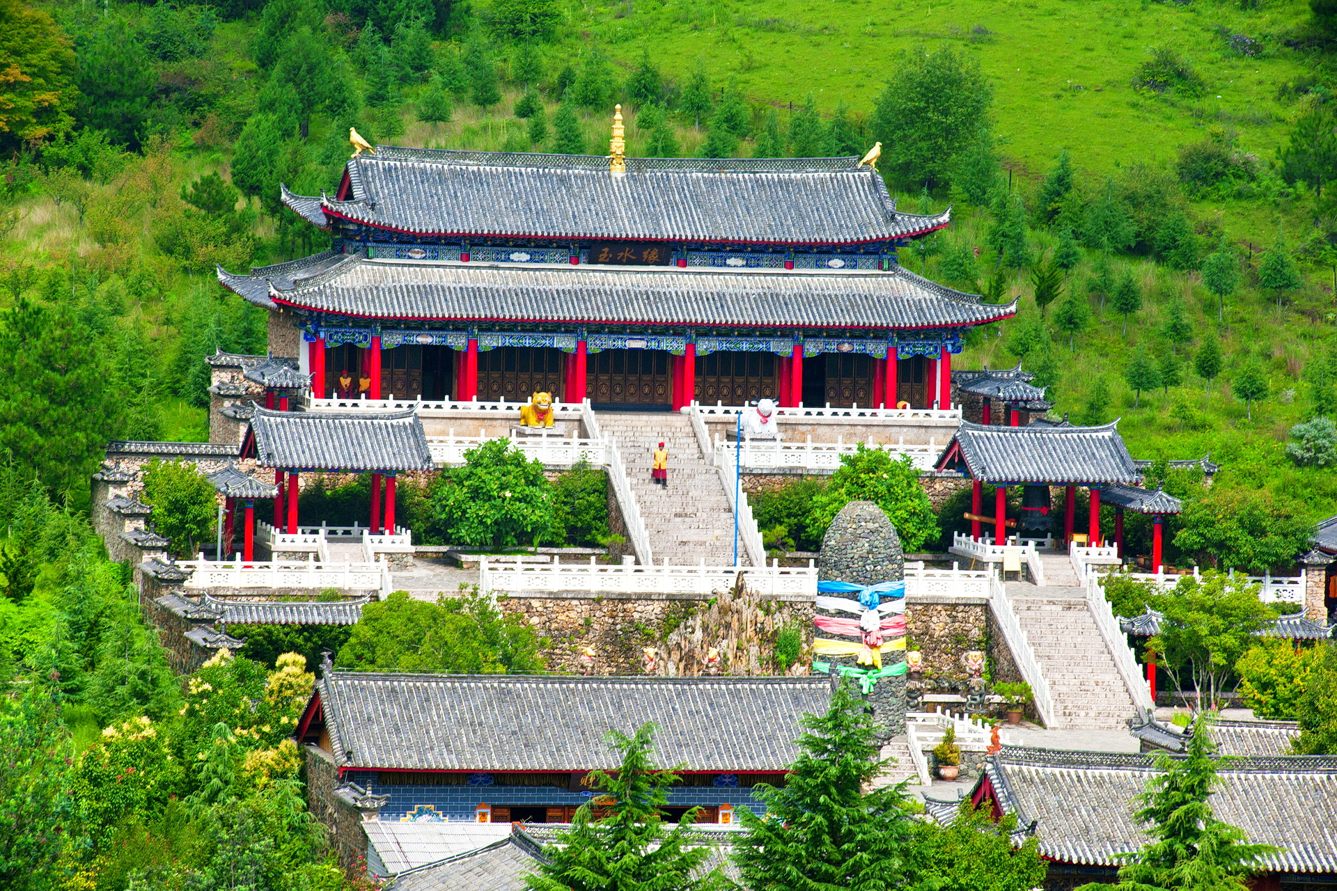 探秘东巴秘境玉龙雪山大峡谷，换一角度看丽江最美高原神山|高原|东巴|神山_新浪新闻