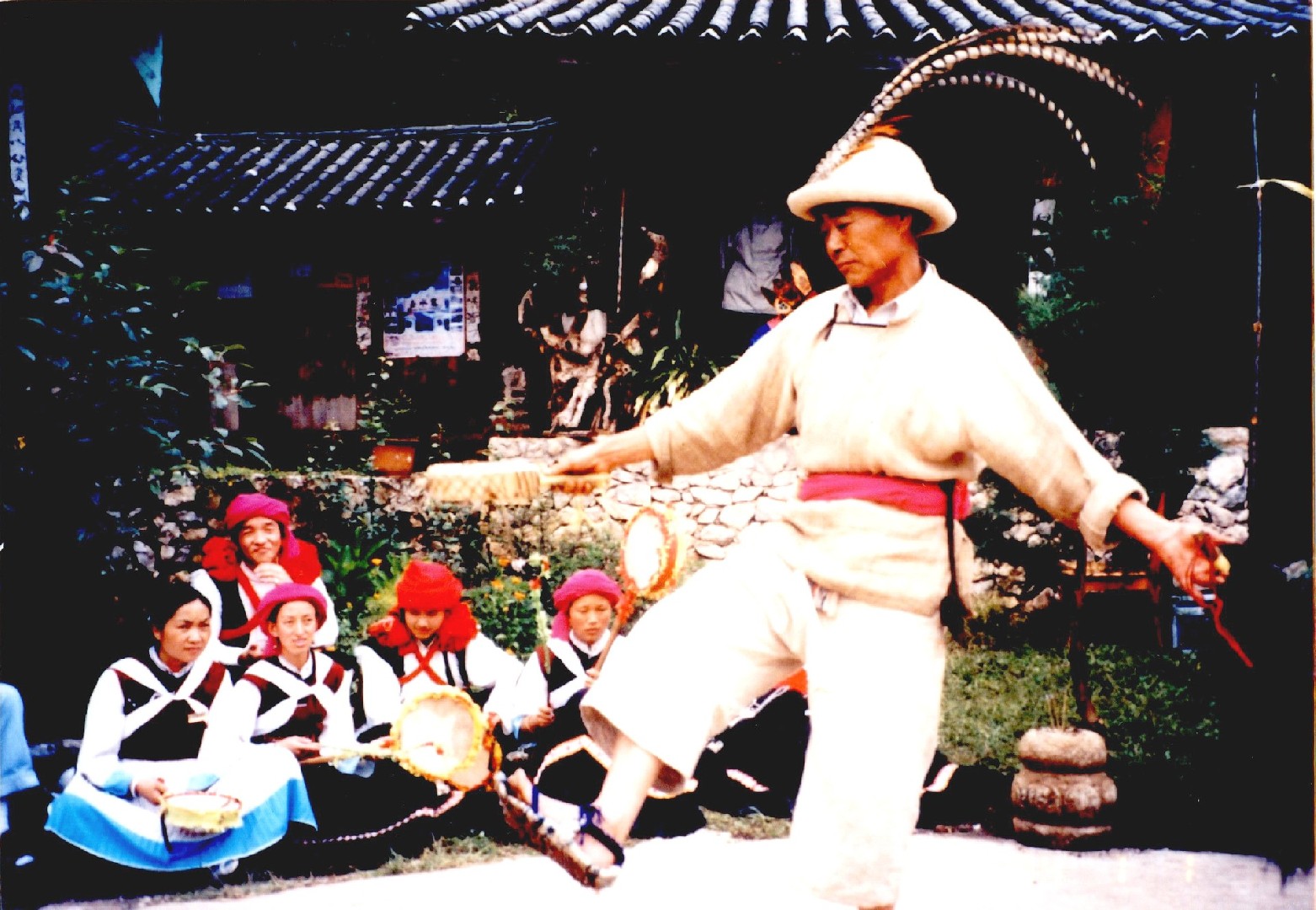 早期勒巴舞展示