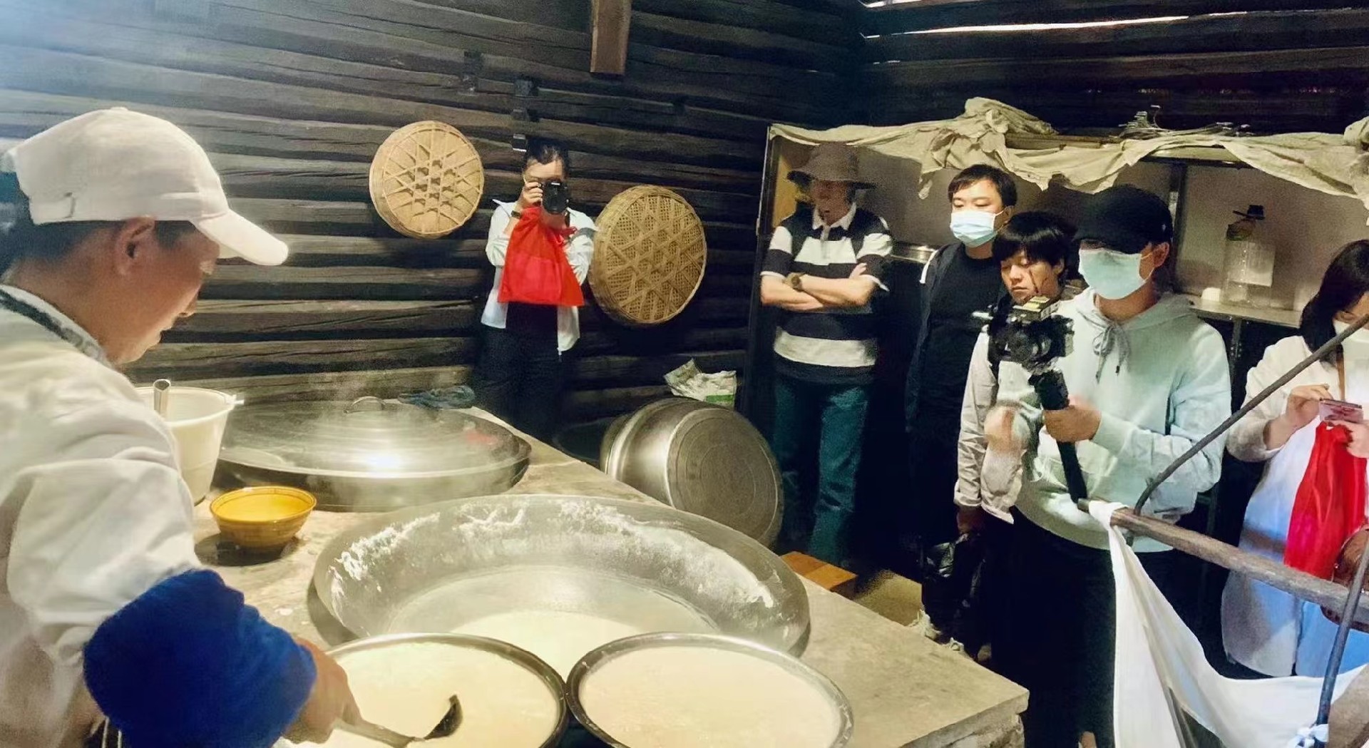 东巴送福+石磨豆花