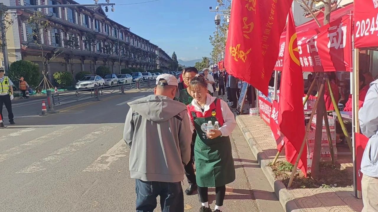 玉水寨集团助力高考志愿服务进行时！