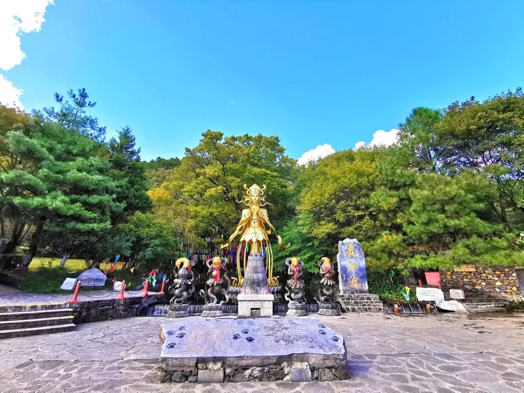 玉水寨：探寻丽江之源