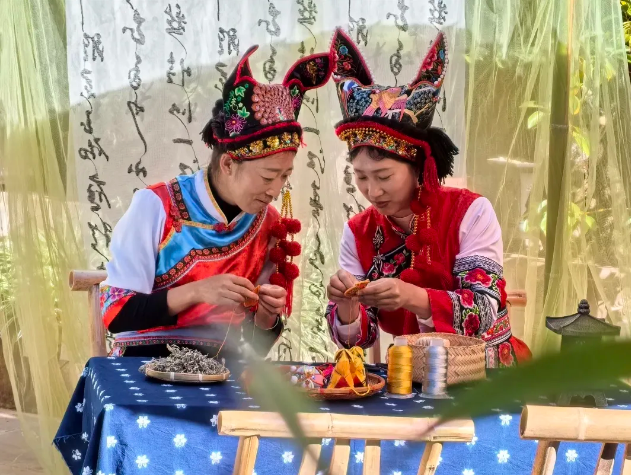 推门即是剑川年